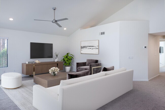 Building Photo - 35200 Cathedral Canyon Dr
