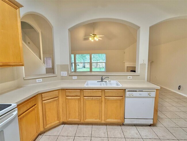 Building Photo - 110 S Merryweather Cir