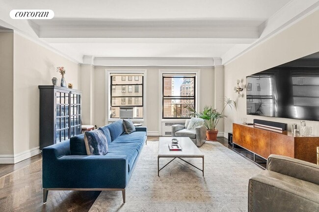 Building Photo - 525 W End Ave