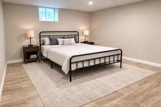Building Photo - The Deese | $112/Week (First 4 Weeks Limited Promo!) Move In Today | Furnished Room