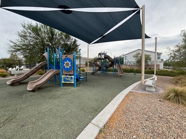 Building Photo - Beautiful Gated 3-Bed, 2.5-Bath Townhome in North Las Vegas!