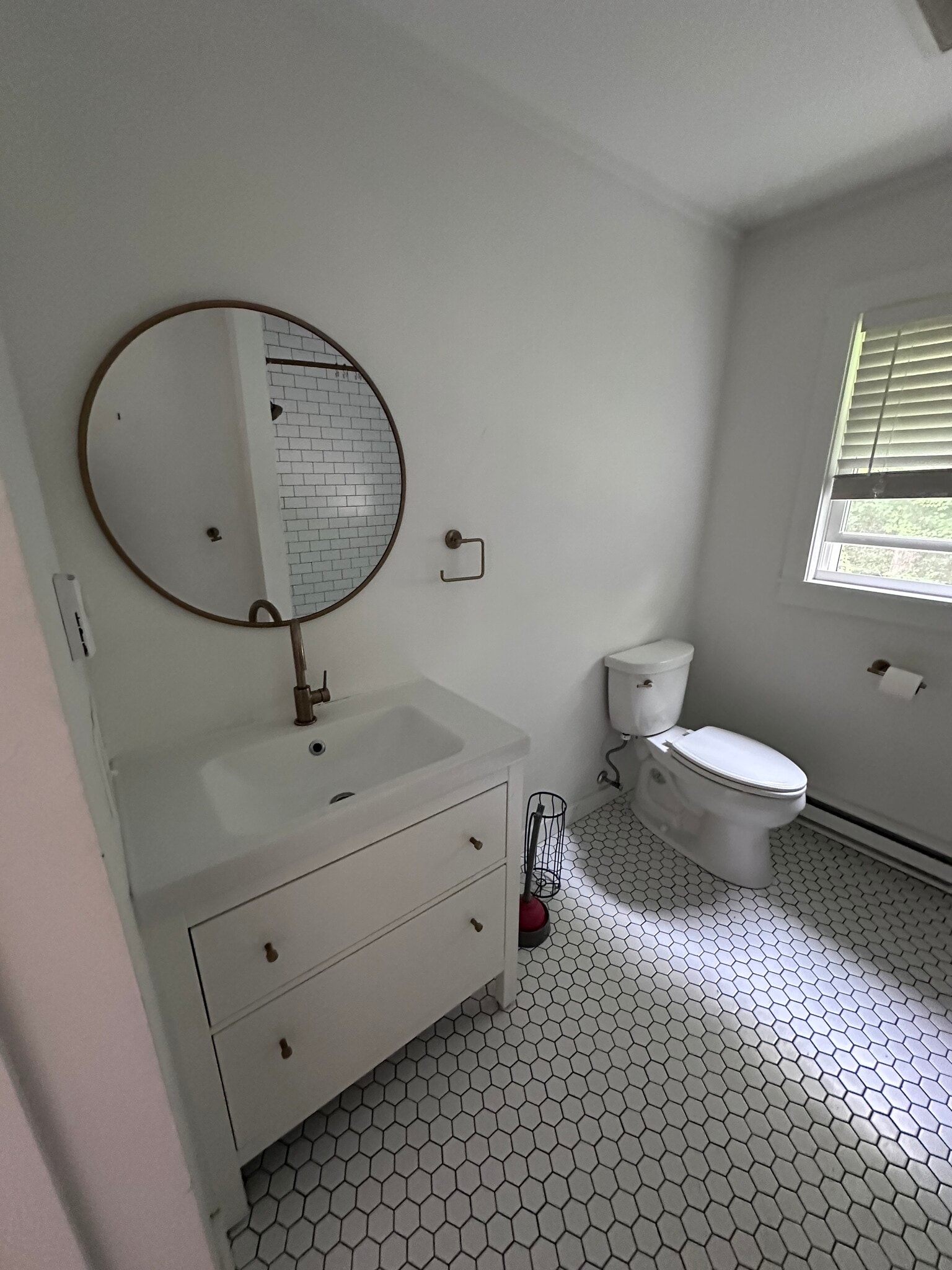 Building Photo - 367 Belwood Ave