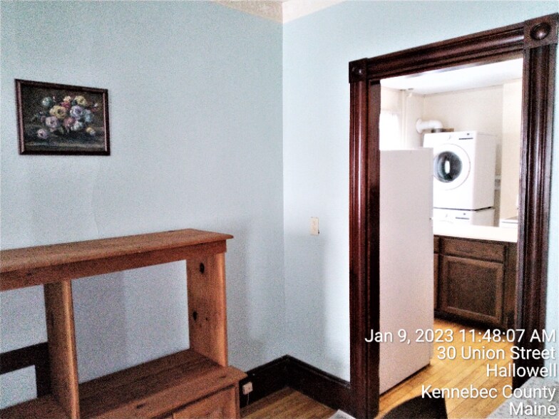 Building Photo - 33 Middle St