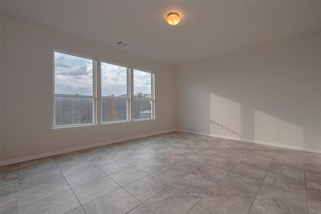 Building Photo - 16360 Oakside Hollow Ln