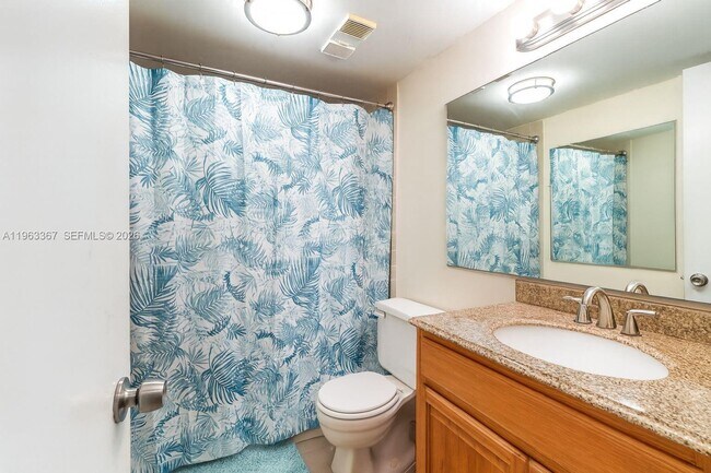 Building Photo - 10001 W Atlantic Blvd