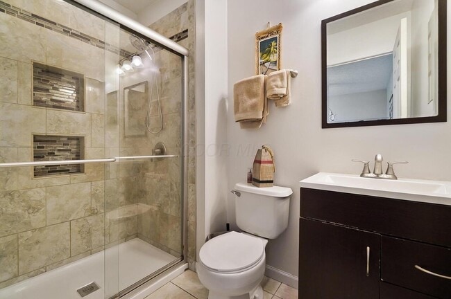 Building Photo - 5710 English Rose Dr