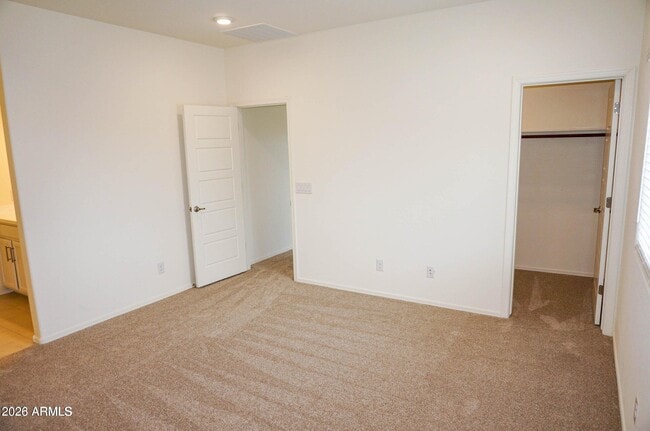 Building Photo - 104 E Moonlight Trail