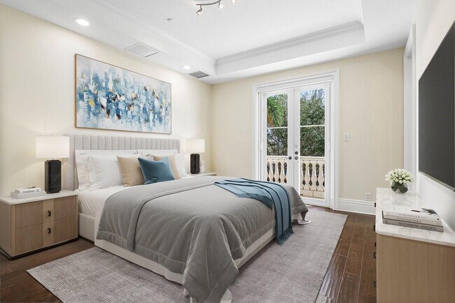 Building Photo - 549 NE 19th Ave