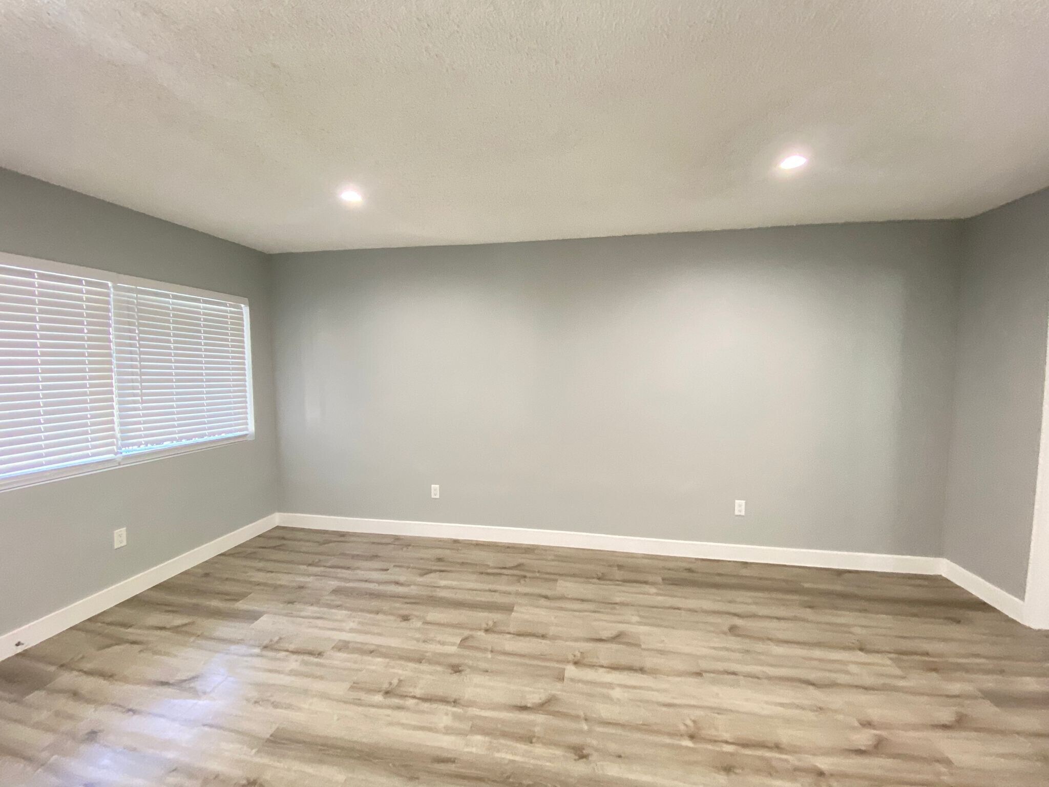 Building Photo - 4015 W Adams Blvd