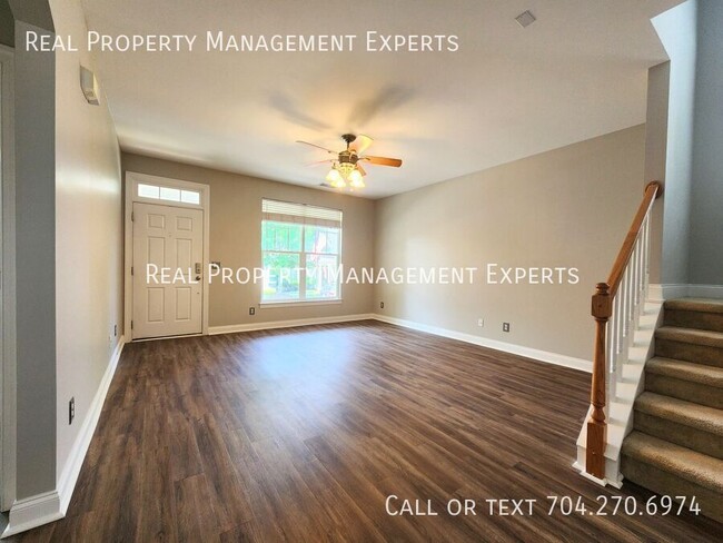Building Photo - 15606 Seafield Ln
