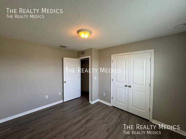 Building Photo - 2148 Ontario Way