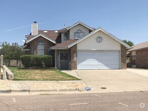 Building Photo - Northeast El Paso 3 bed with Refrig A/C an...