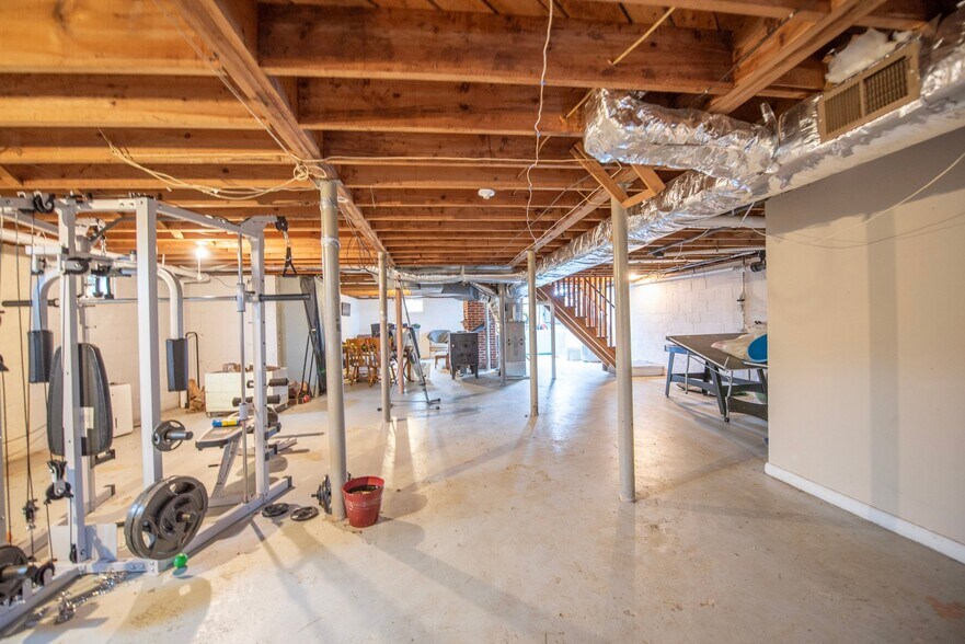 Building Photo - 660 Ray Taylor Rd