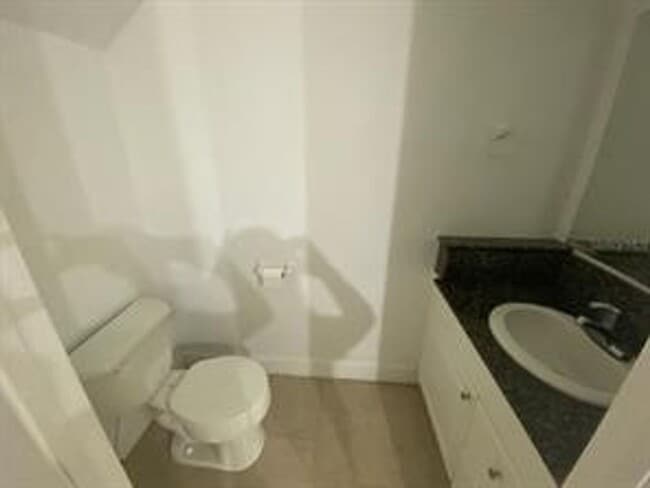 Building Photo - Kissimmee Townhome