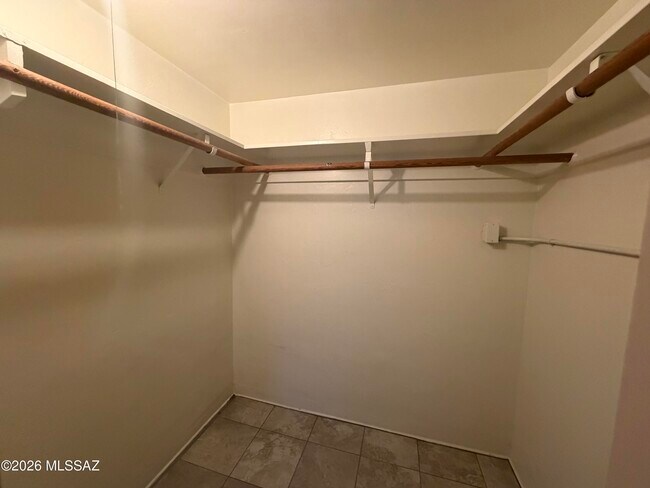 Building Photo - 3207 E Fairmount St