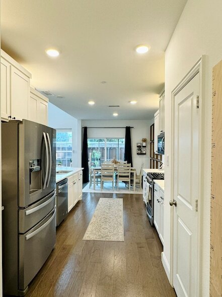 Building Photo - 1036 Switchgrass Ln