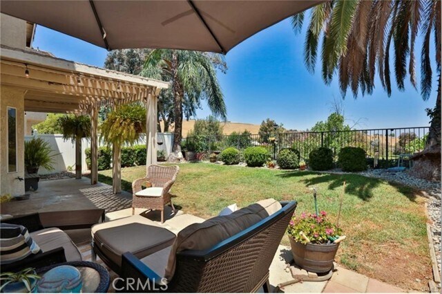Building Photo - 15434 Ficus St