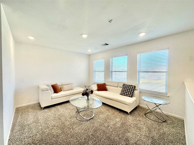 Building Photo - 11218 Beverley Pk St