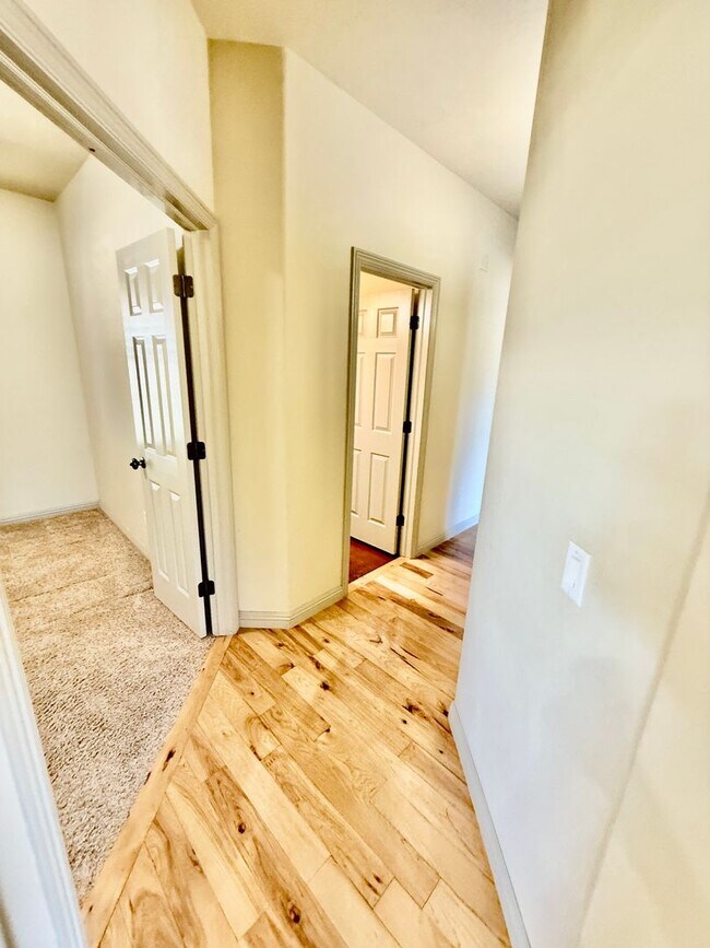 Building Photo - VIEWS in Toquerville Four Bedroom