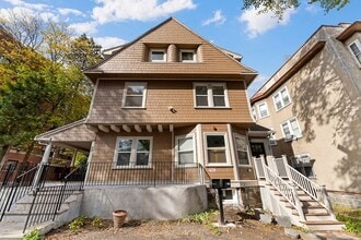 Building Photo - 27 Perrin St