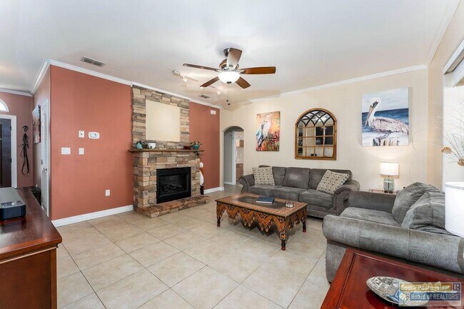 Building Photo - 28 Cypress Point Dr