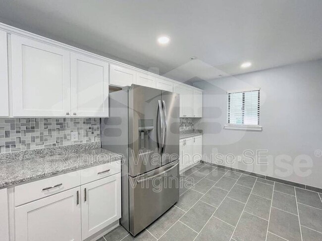 Building Photo - 2325 Sea Shell Rd