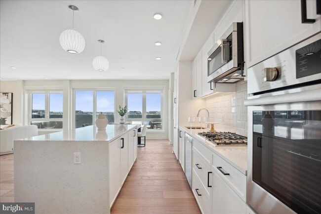 Building Photo - 923 V St NW