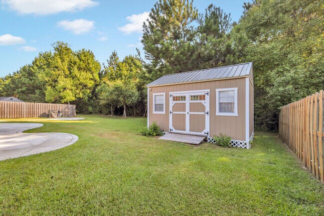 Building Photo - 9512 Mallette Dr