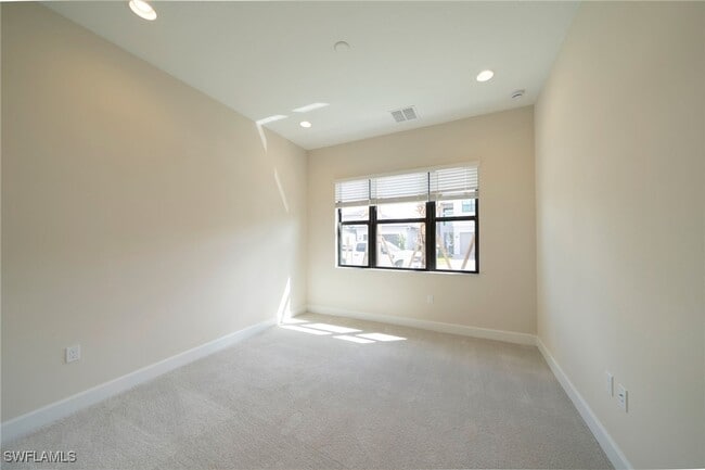 Building Photo - 21024 Teak Tree Ter