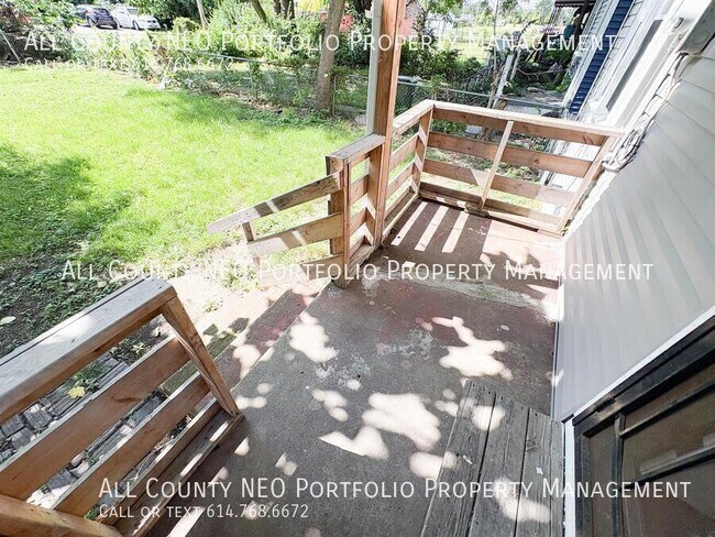 Building Photo - 511 Fairfield Ave