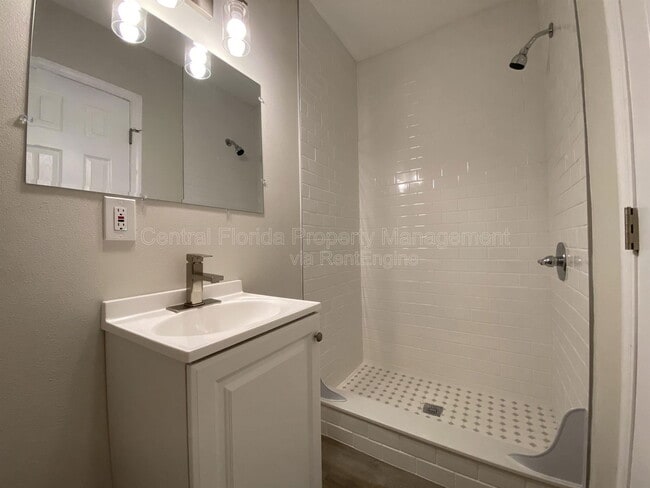 Building Photo - 12014 Pepperdine Pl