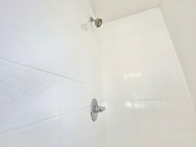 Building Photo - 2613 S Sepulveda Blvd