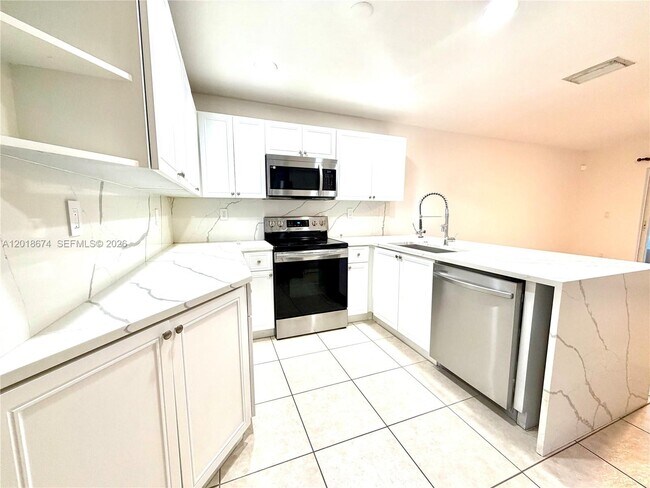 Building Photo - 16336 SW 48th Terrace