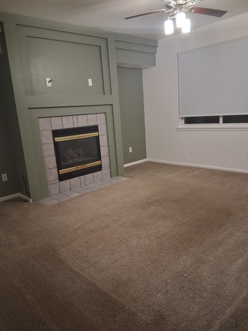 Building Photo - 1089 S Walden Way