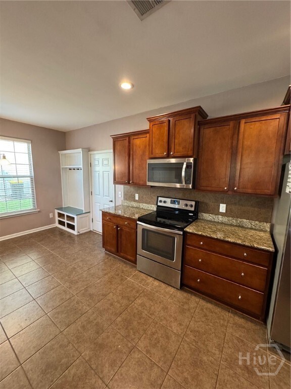 Building Photo - 147 Shady Grove Ln