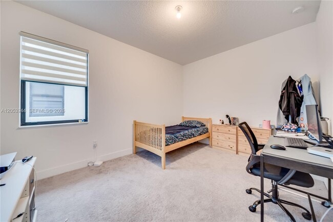 Building Photo - 4416 SW 174th Ave