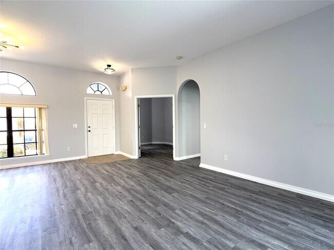 Building Photo - 448 Coventry Rd