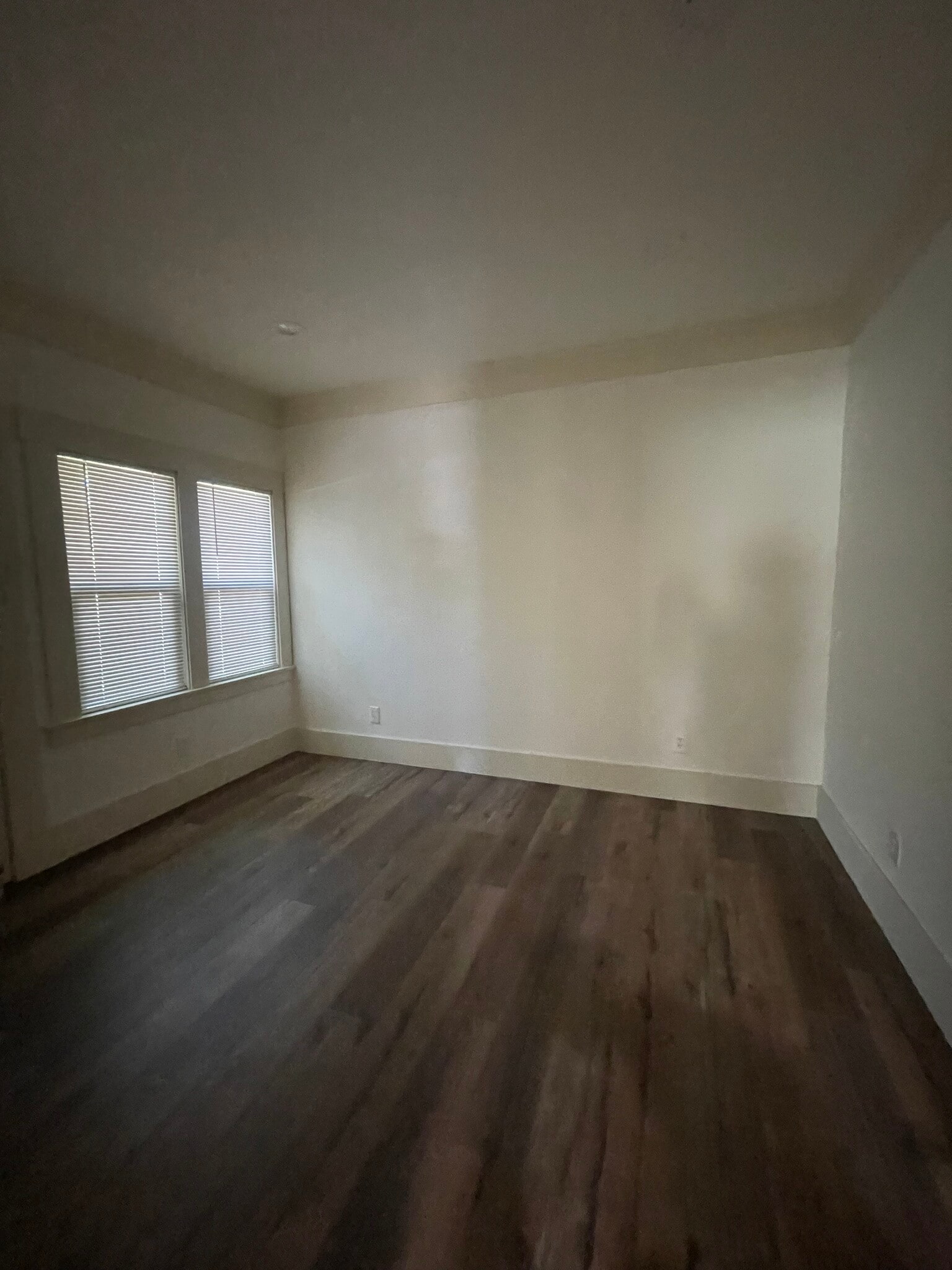 bedroom 2 - 6902 N Figueroa St