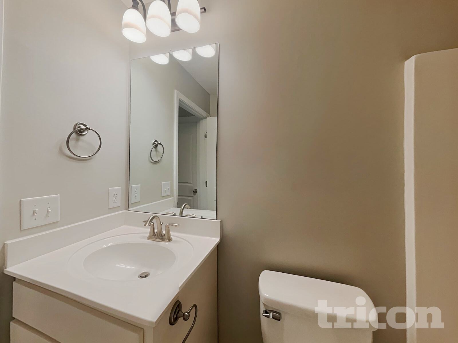 Building Photo - 1059 Berra Dr