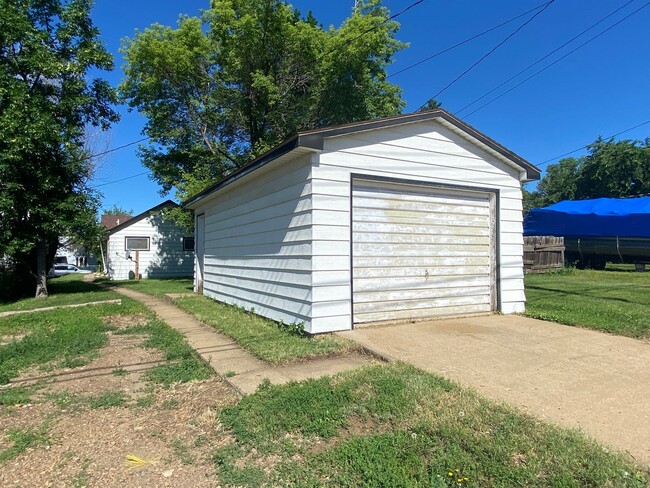 Building Photo - Cozy 2 bed, 1 bath House for Rent