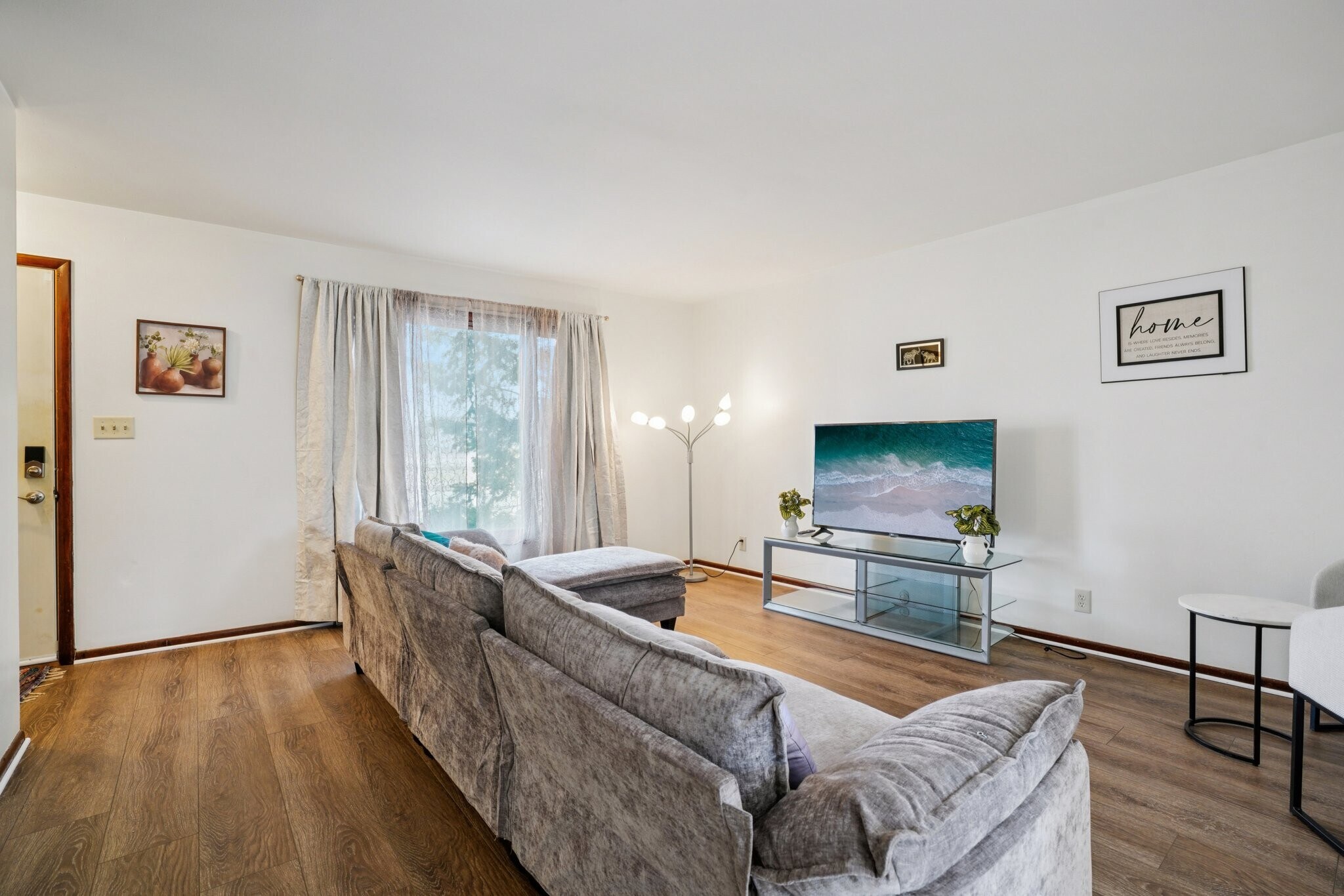 Building Photo - 10783 W Appleton Ave