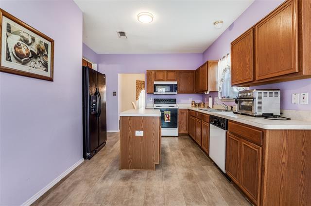 Building Photo - 716 Kristi Ln