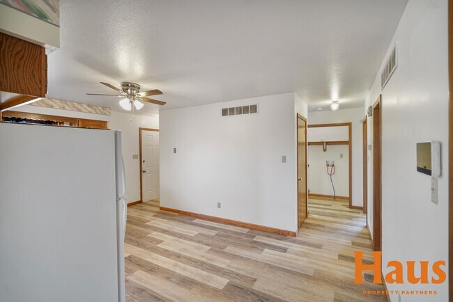 Building Photo - 1839 SE 43rd Terrace