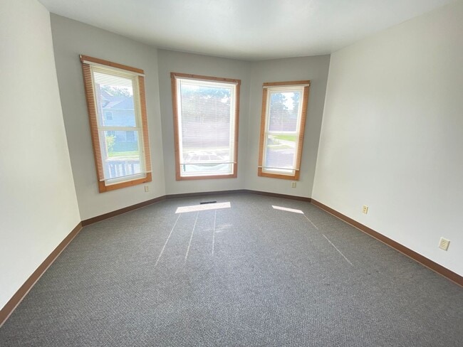 Building Photo - 2311 Olive St