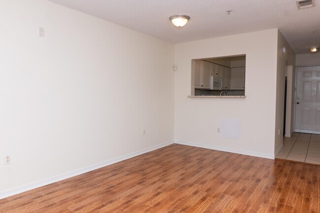 Building Photo - 4270 Calinda Ln