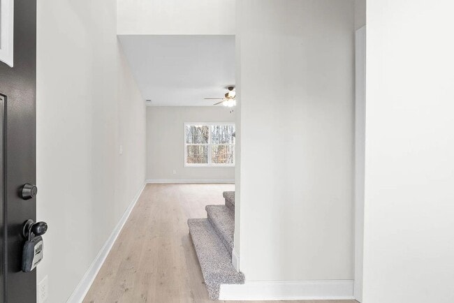Building Photo - 513 Canyon View Ct