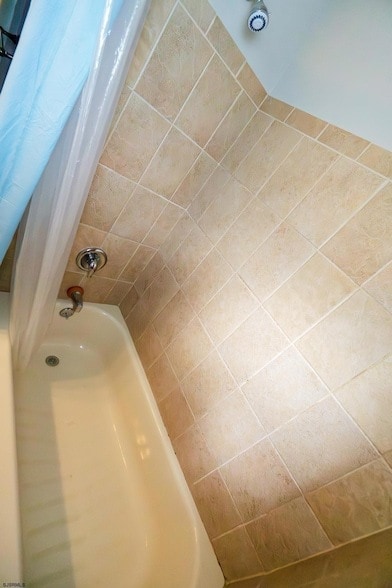 Building Photo - 318 Jefferson Ave