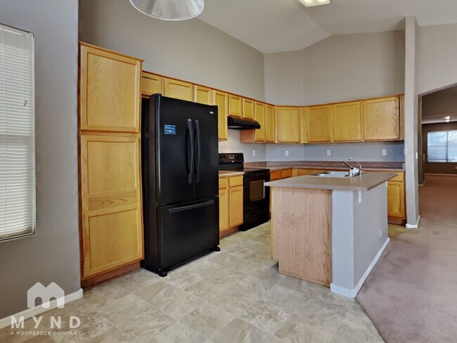 Building Photo - 15012 W Watson Ln