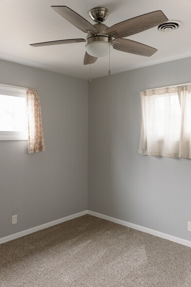 Building Photo - 12302 Milligan Ave