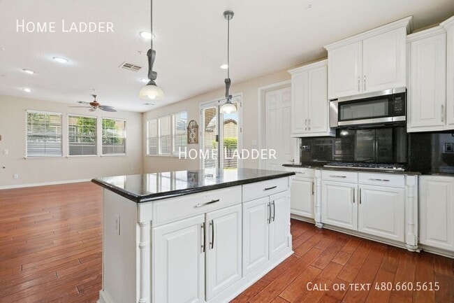 Building Photo - 9274 E Desert Park Dr